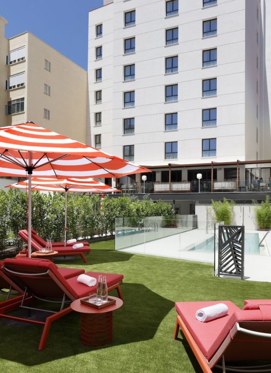 Фото Hard Rock Hotel Madrid