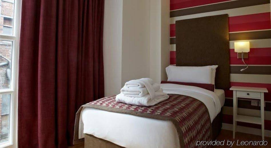 Фото High Street Town House