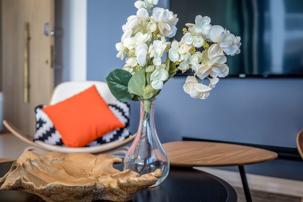 Фото Front of Beach next to RoyalBeach Hotel