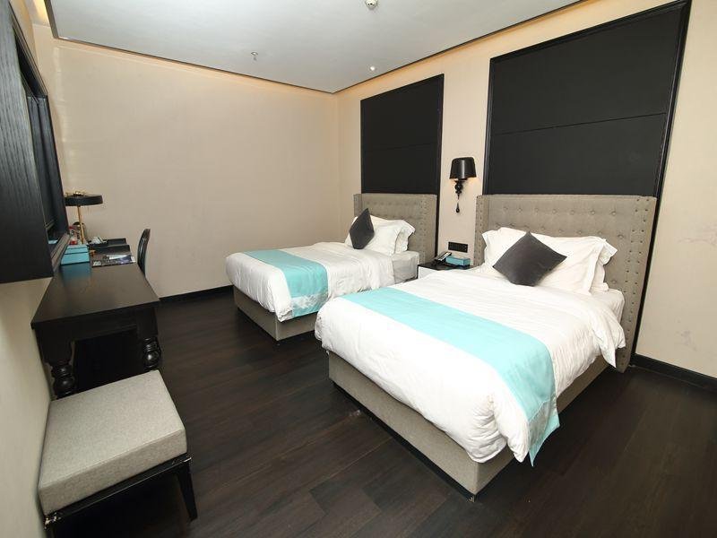 Фото Xana Hotelle Guangzhou South China Normal University Huajing Road Subway Station Branch