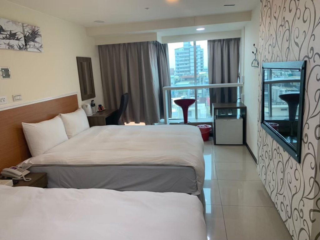 Фото отеля 1