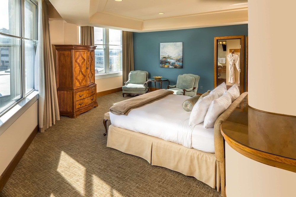 Фото Haywood Park Hotel, Ascend Hotel Collection