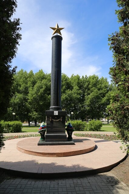 Monument, memorial Братская могила советских солдат, погибших в боях с фашистскими захватчиками, Belgorod Oblast, photo