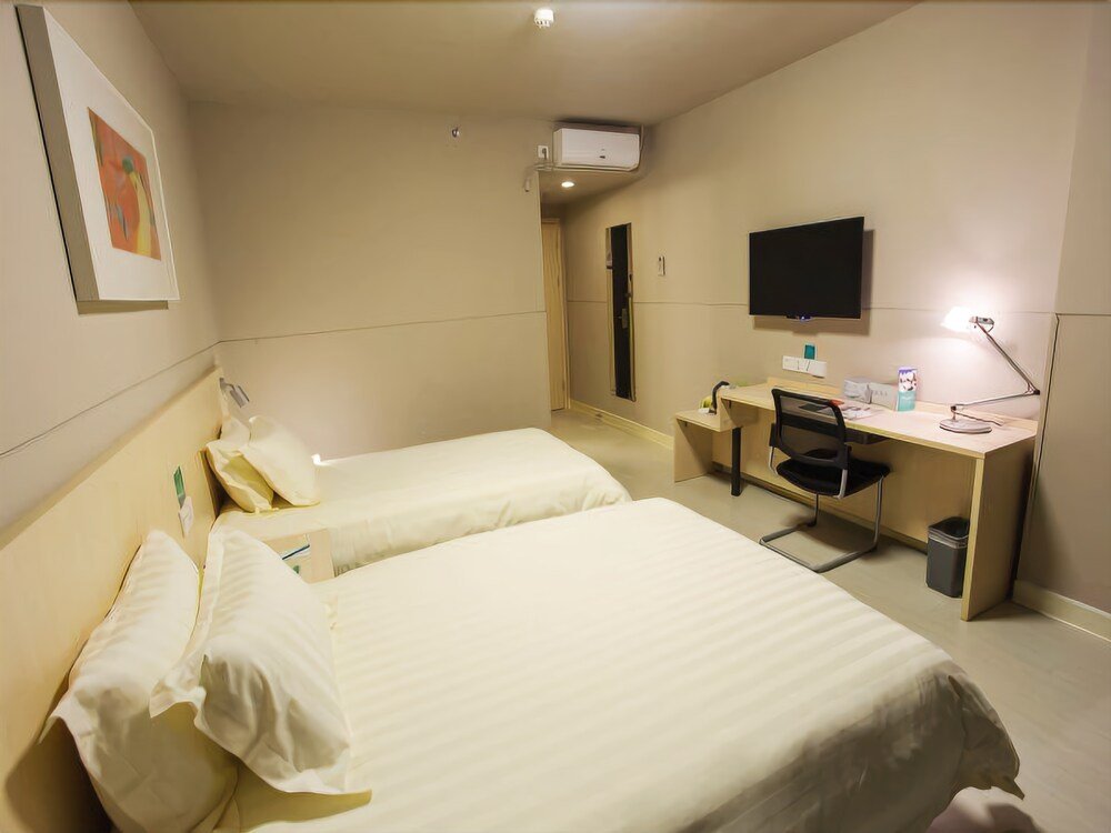 Фото Jinjiang Inn Liuzhou Railway Station North