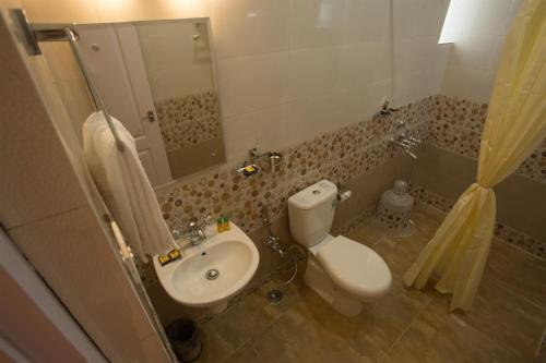 Фото Fabhotel Vinu Valley Resorts