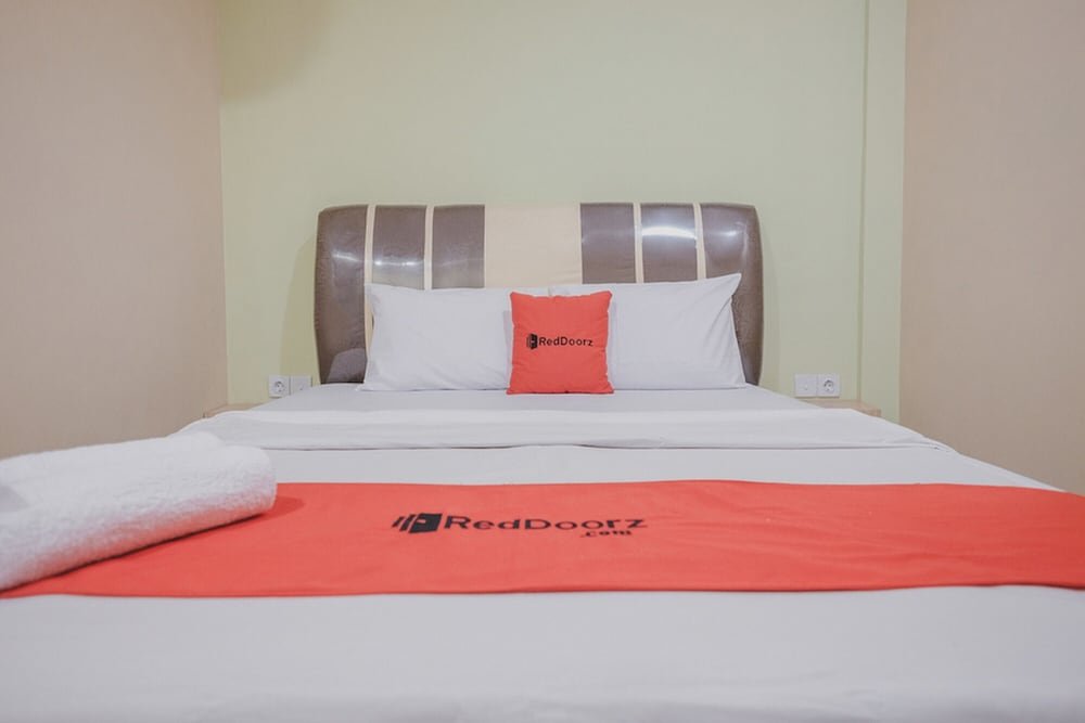 Фото Urbanview Hotel Ta Ke Jelutung Jambi