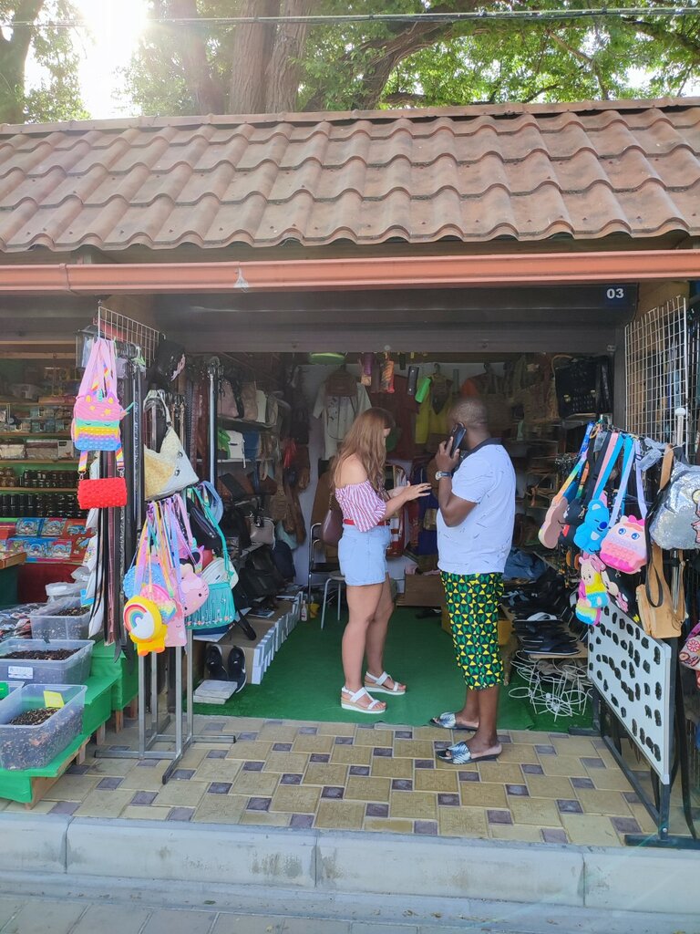Bags and suitcases store Сумки, Anapa, photo