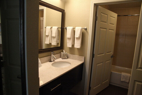 Гостиница Staybridge Suites Minot, an Ihg Hotel в Миноте