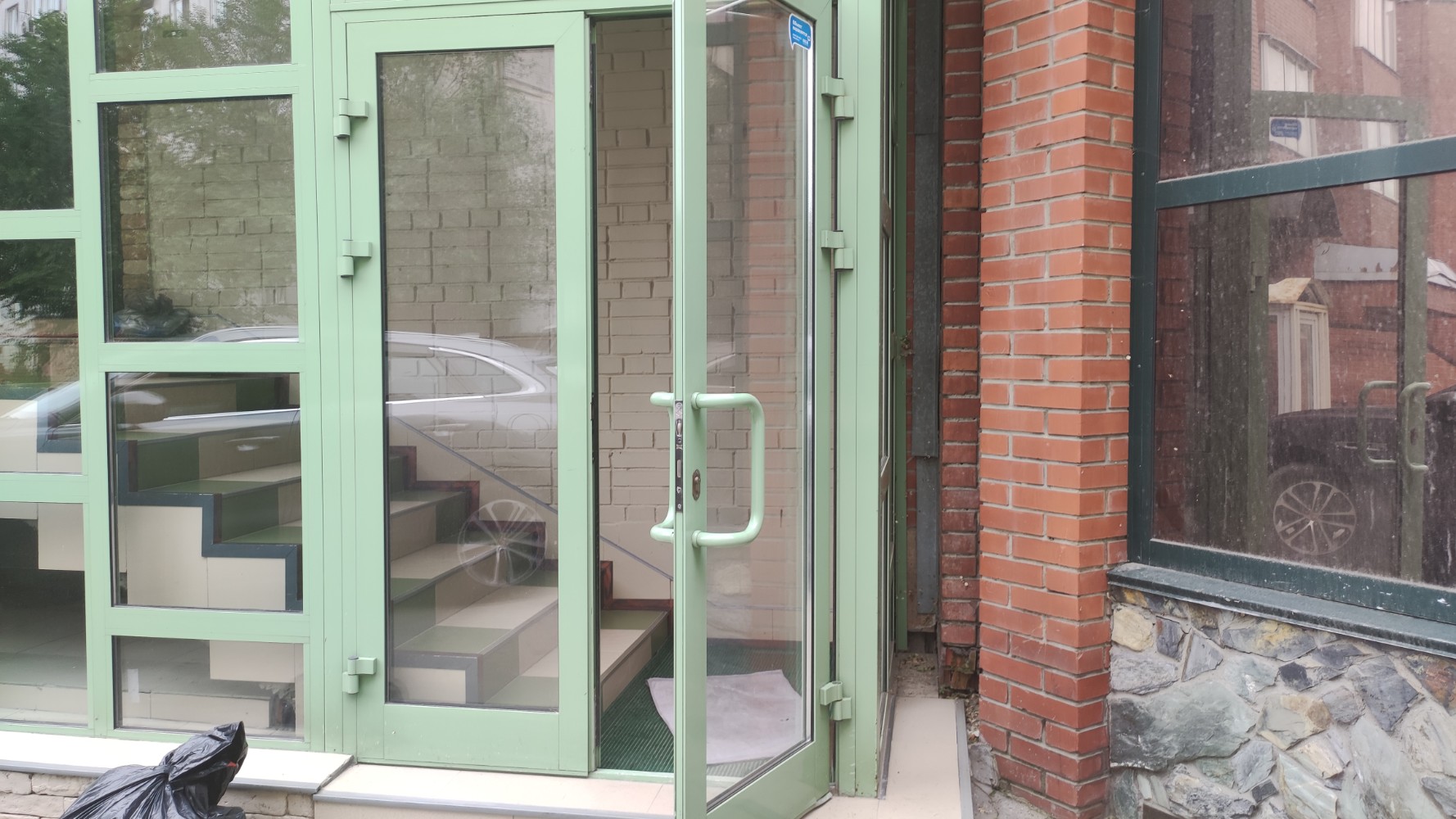 Фото Тихая площадь