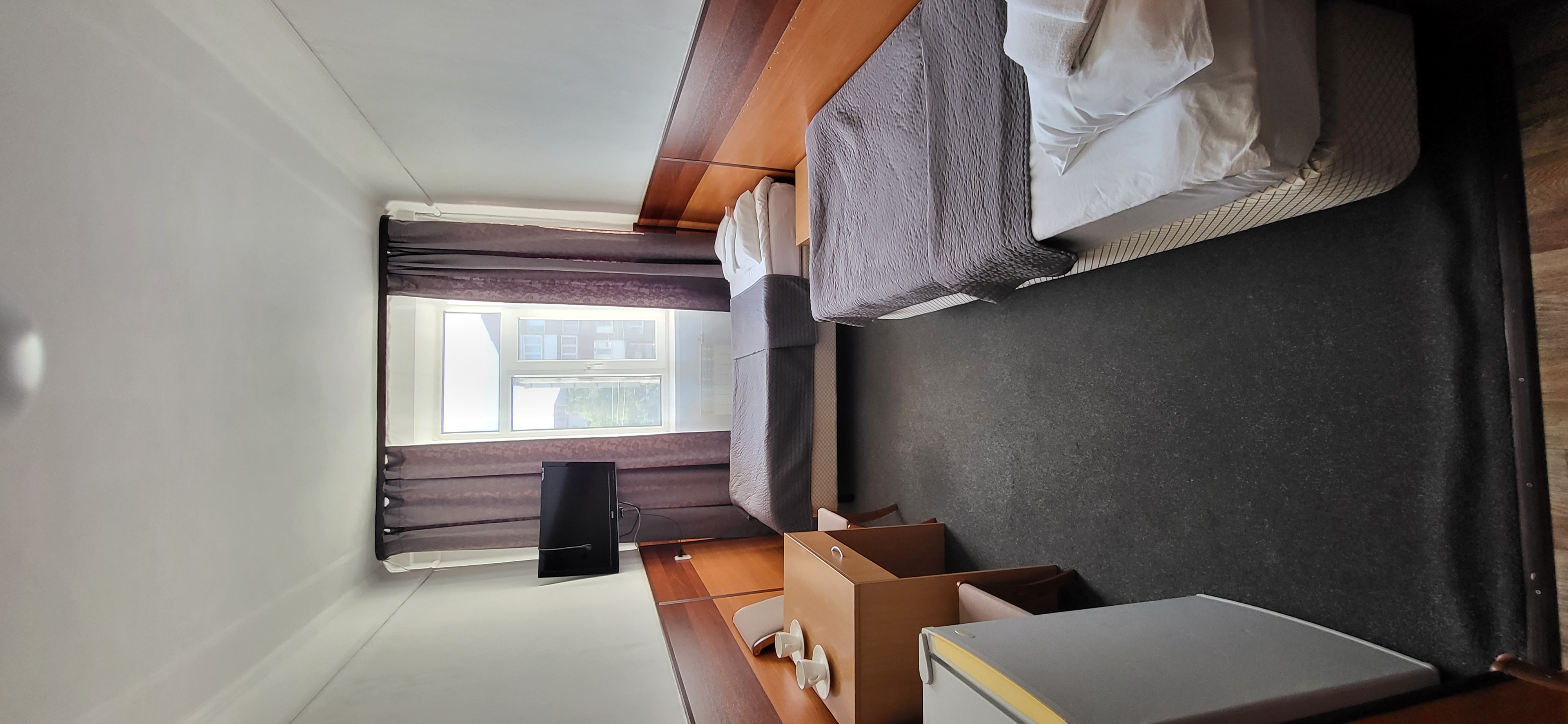 Фото Монерон