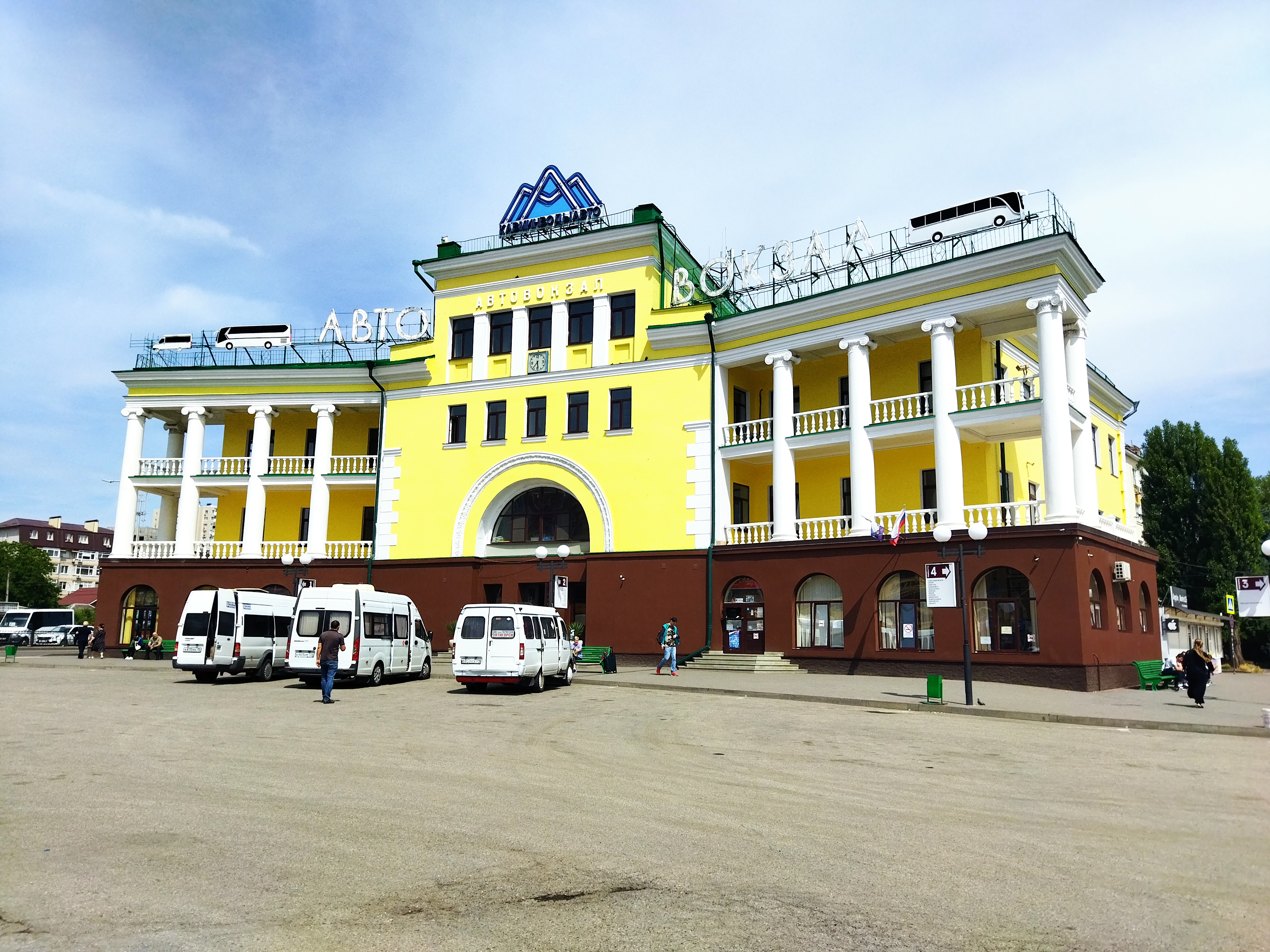 Фото отеля 2