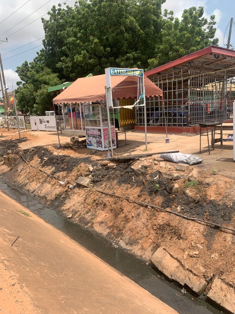 Auto parts and auto goods store Gator, Earth, photo