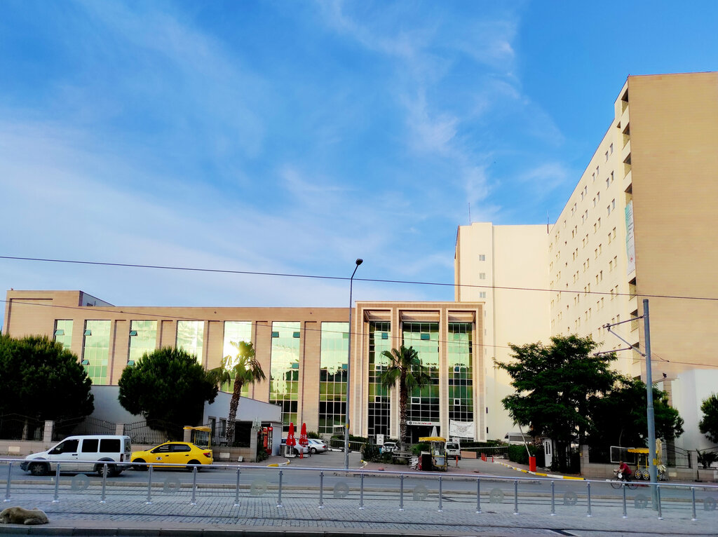 Hastaneler Sağlık Bilimleri Üniversitesi Antalya Eğitim ve Araştırma Hastanesi, Muratpaşa, foto