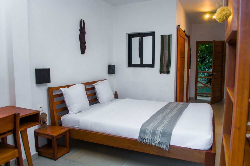 Фото Ikopa Hôtel