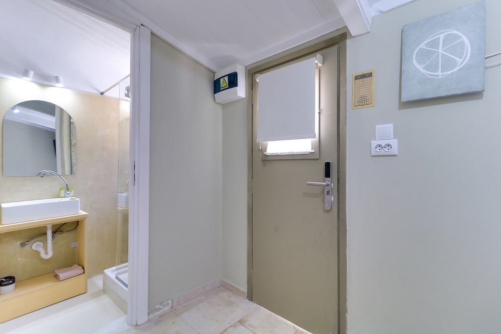 Фото Athensvintage