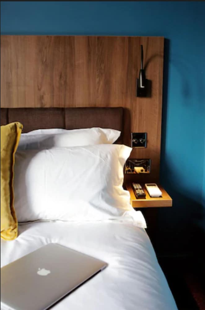 Фото Cherry Bar Rooms