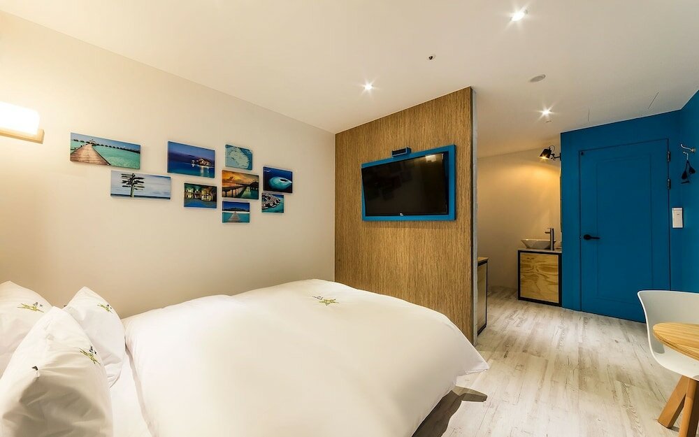 Фото Anyang Beomgye Byeol Hotel