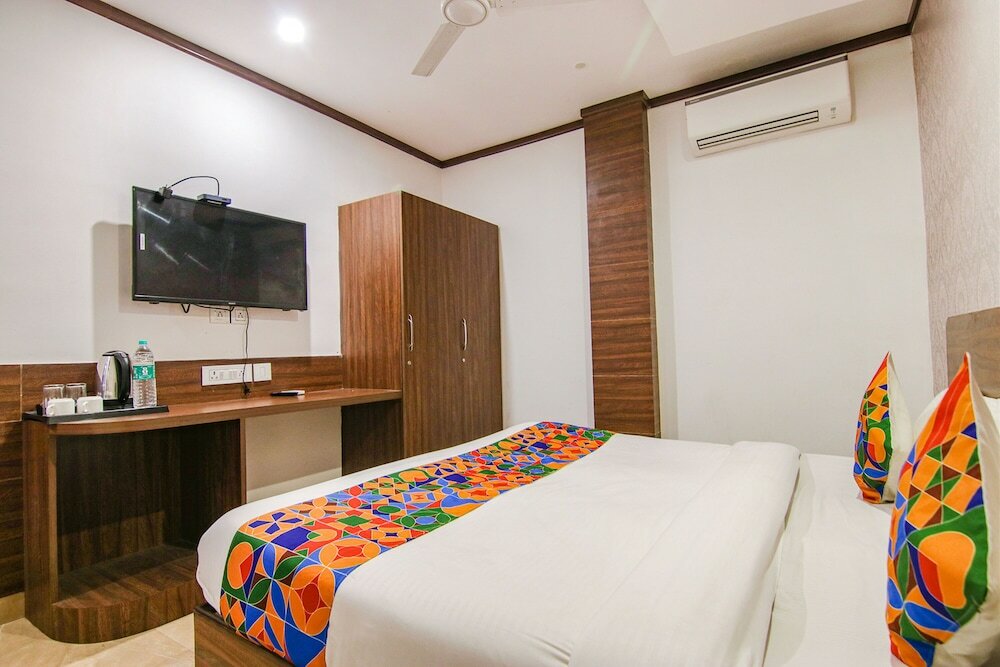 Фото Fabexpress The Divine Residency