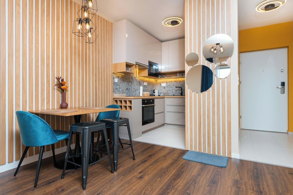 Фото WaterFront City Apartments by UrbanRent