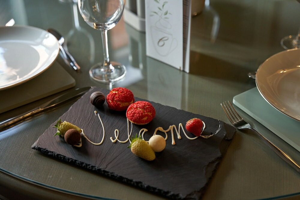 Фото The Capital Hotel Apartments & Townhouse