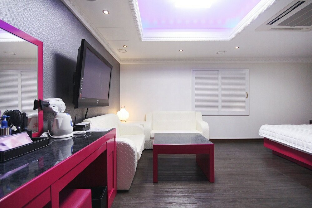 Фото Geojedo Okpo Gallery