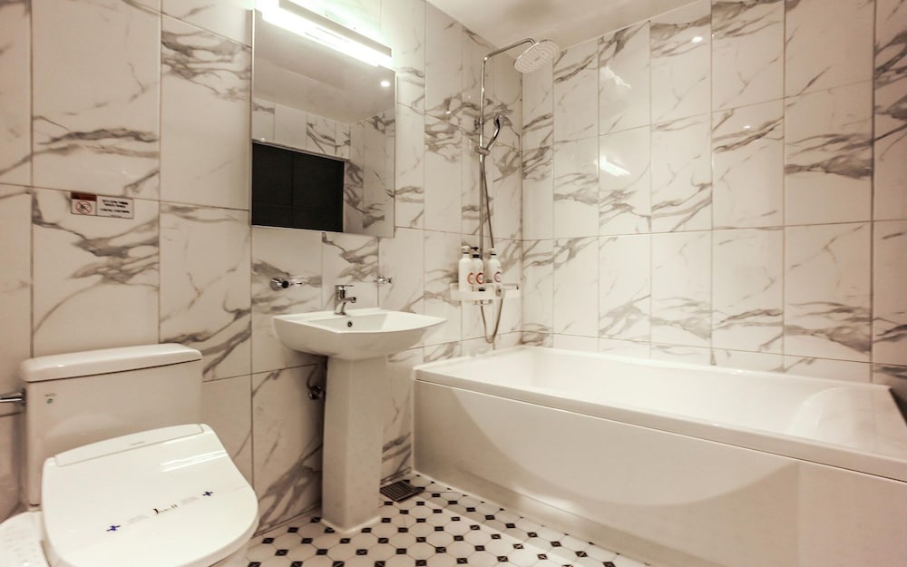 Фото Suwon Johnny B