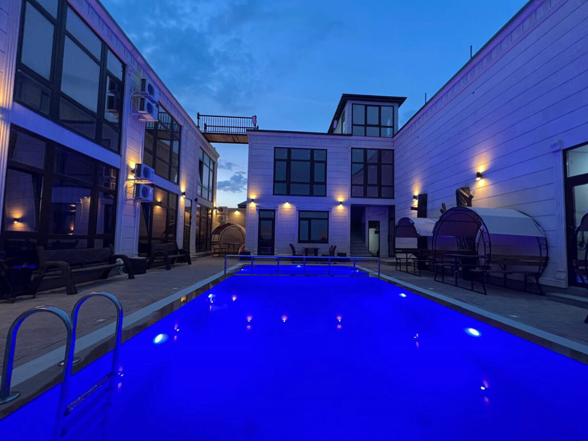 Фото отеля 1