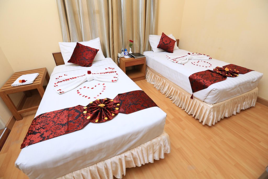 Фото Royal Yadanarbon Hotel