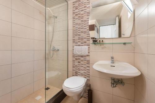 Фото Pefkos View Suites & Maisonette