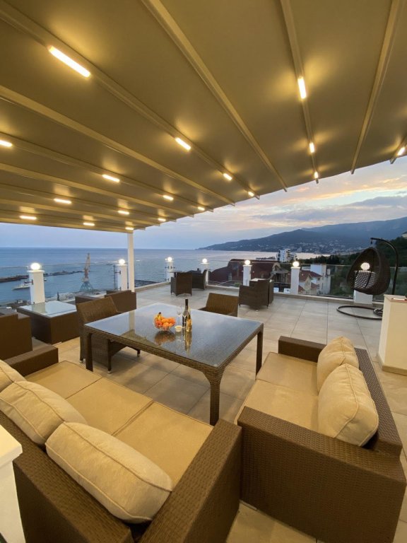 Фото Villa Crown