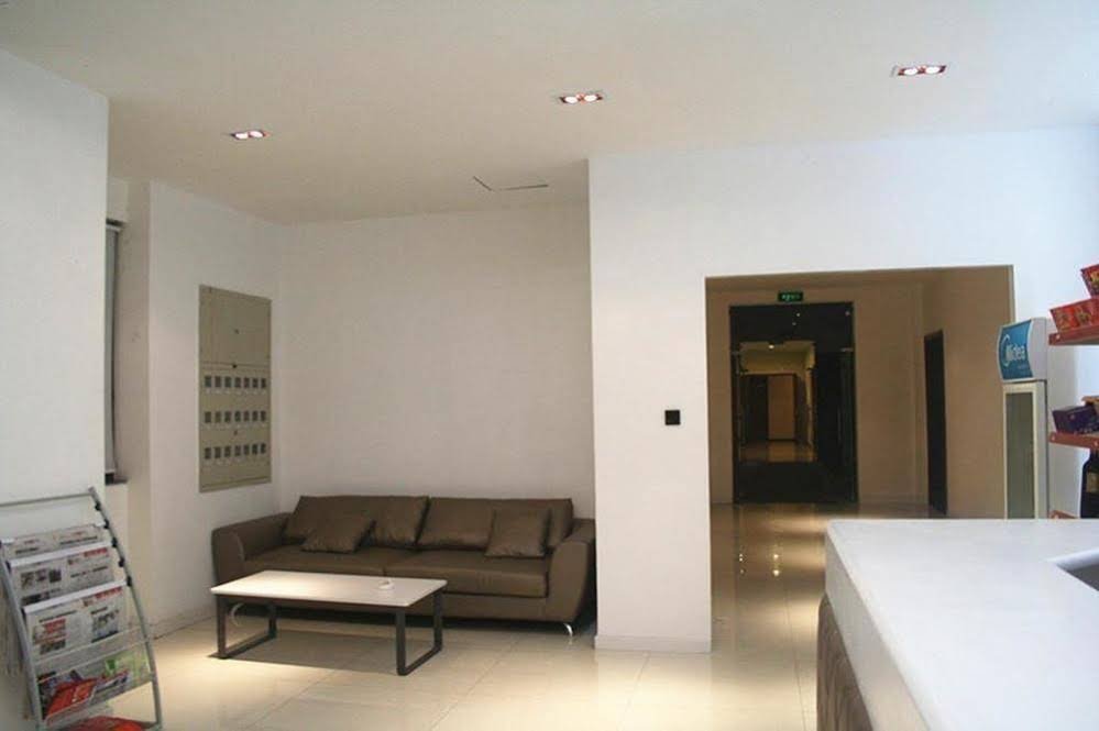 Фото East Station International Youth Hostel