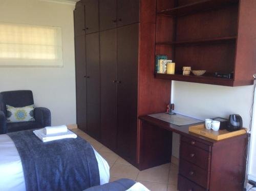 Фото Misty Blue Bed and Breakfast