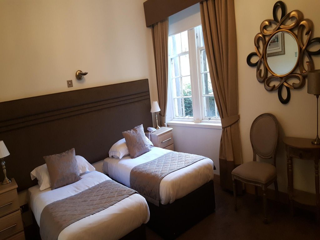 Фото McLays Guest House