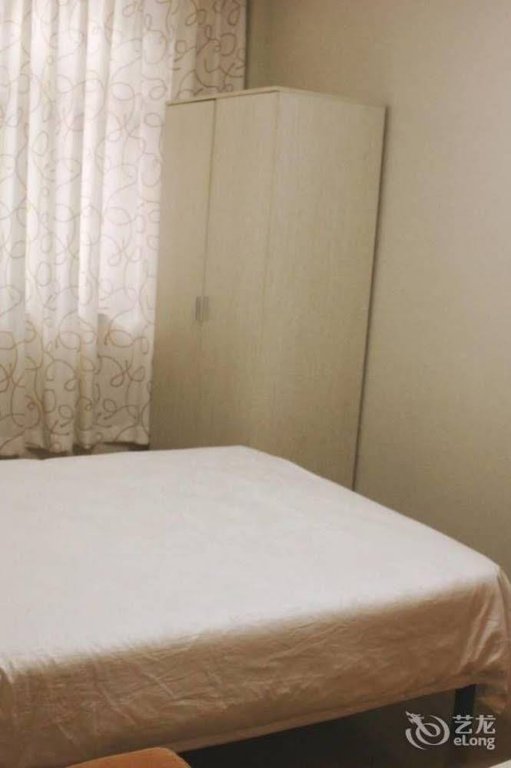 Фото East Station International Youth Hostel