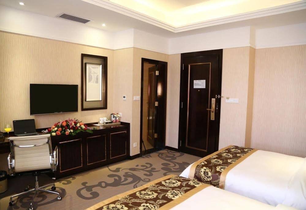 Фото Wuhan Marriott Hotel Optics Valley