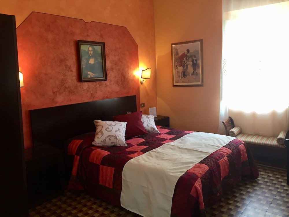 Фото Antica Residenza Santa Chiara