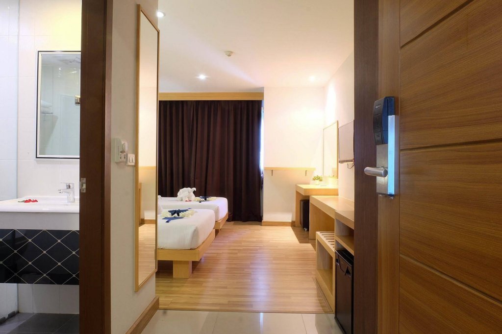 Фото ICheck inn Central Patong