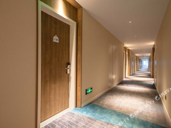 Фото Holiday Inn Express Shanghai Jiading New City, an Ihg Hotel