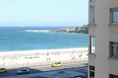 Гостиница CaviRio F16 Copacabana windows to the sea в Рио-де-Жанейро