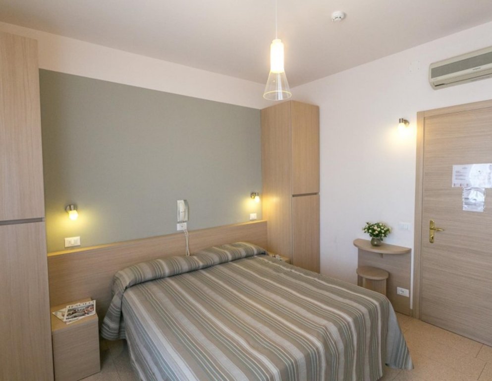 Фото Hotel Colonna