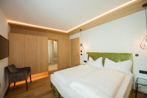 Фото Hotel Goldene Traube