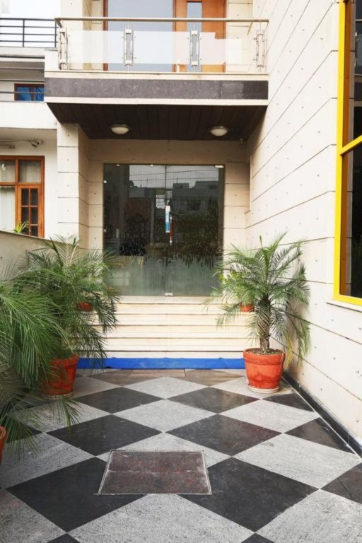 Фото FabHotel Grd Dlf Square