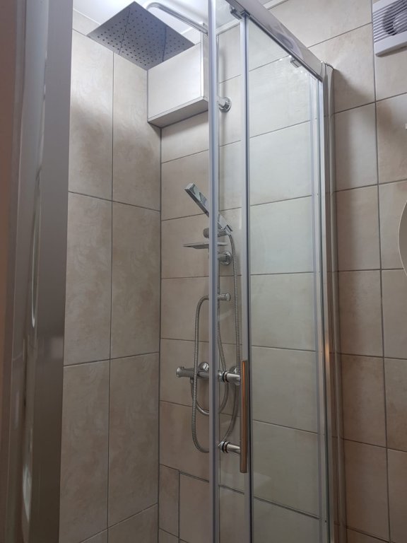 Фото Cozy and Bright Duplex Near City Center