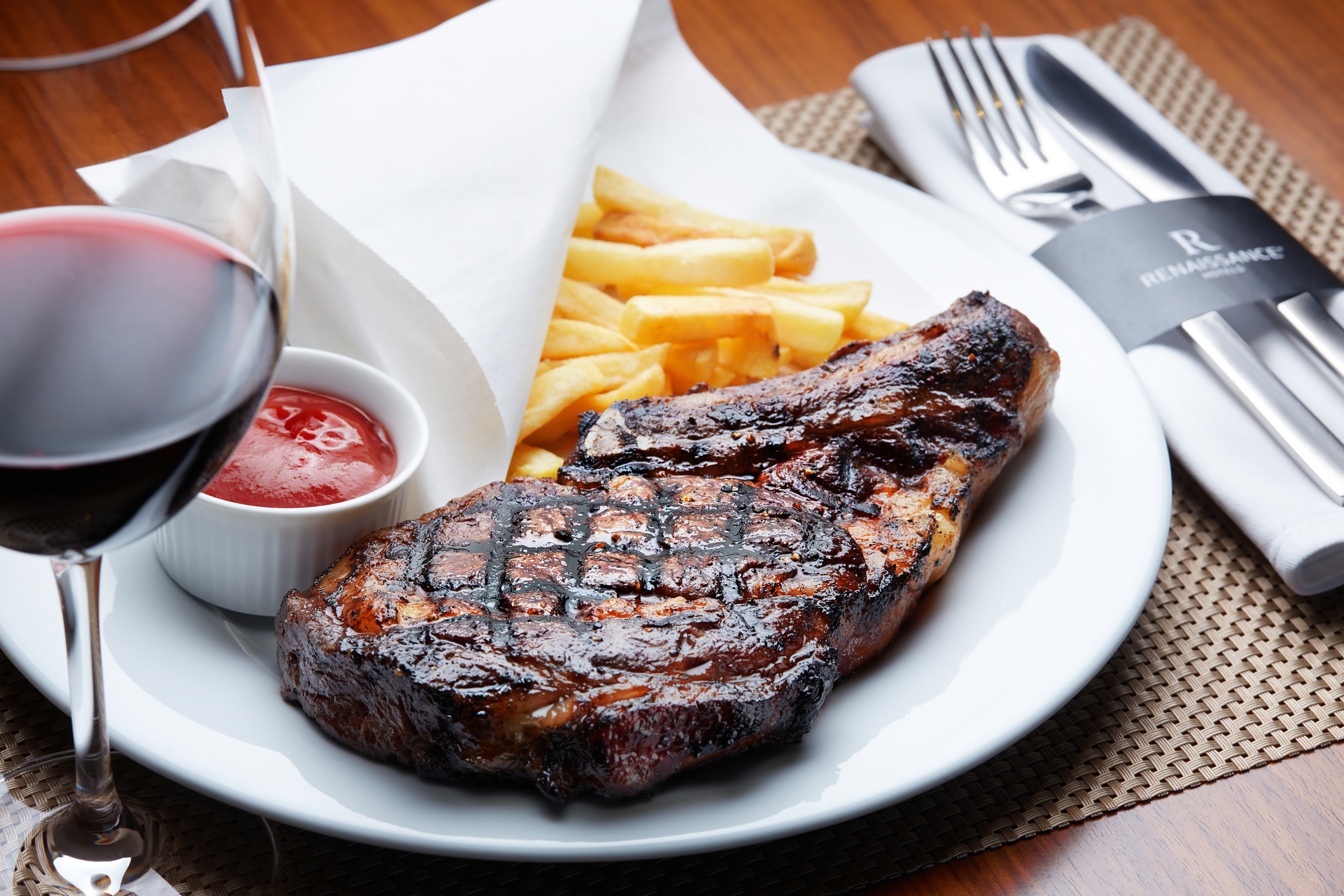 Фото Ренессанс Минск Конгресс Отель и СПА центр