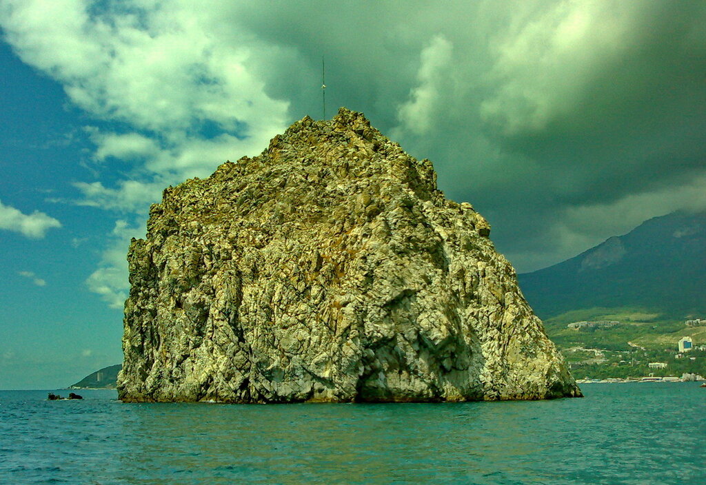 Природа скалы-близнецы Адалары, Республика Крым, фото