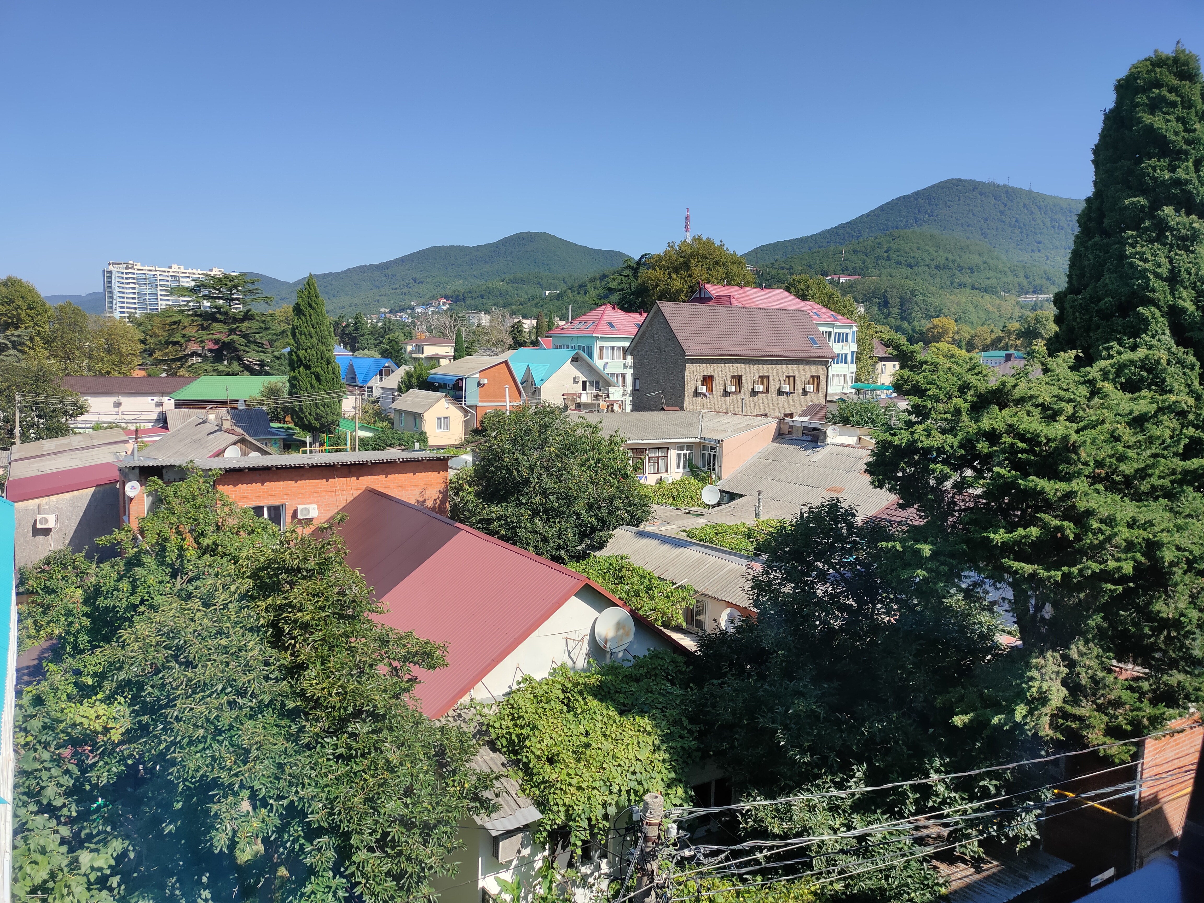 Фото Солнечный