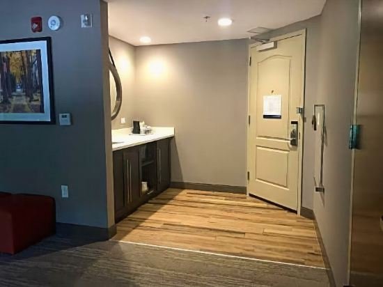 Фото Hampton Inn & Suites Philadelphia/Media