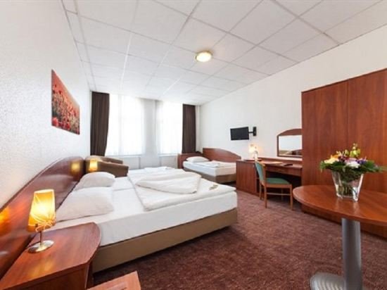 Фото Novum Hotel Hamburg Stadtzentrum