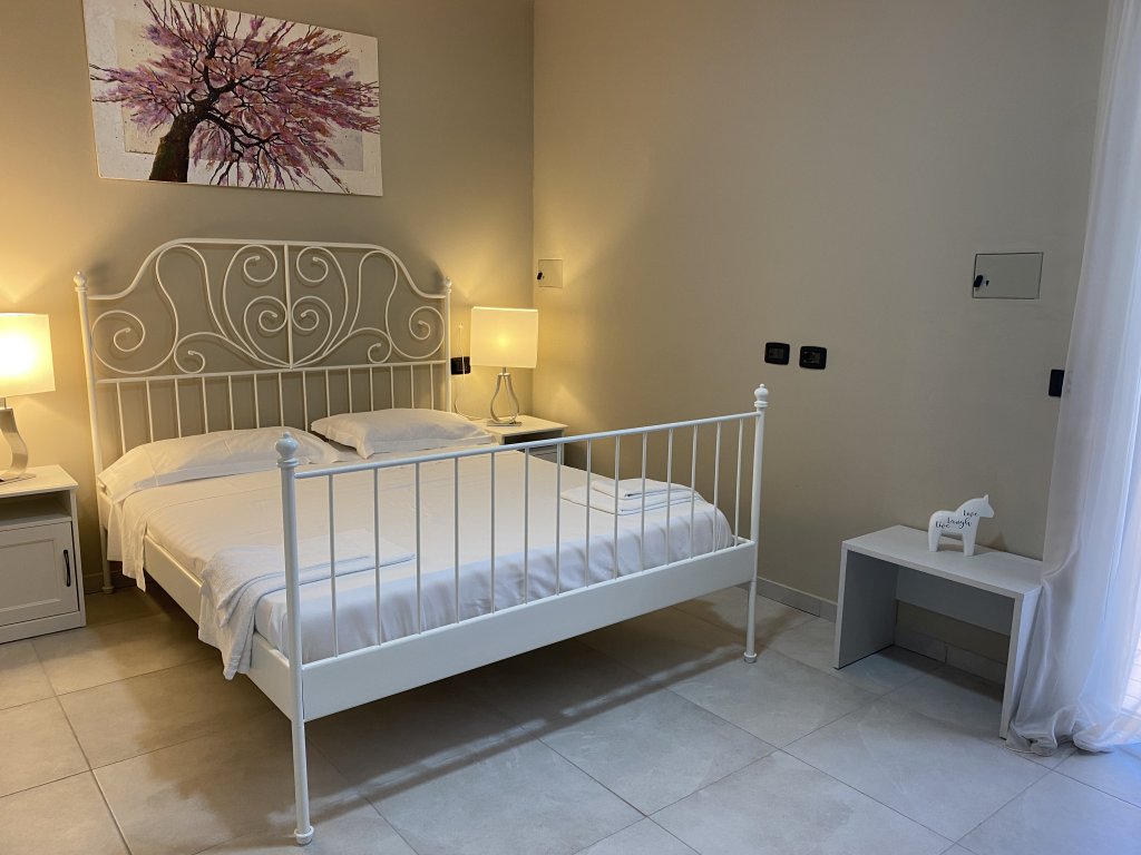 Фото Noah Beach Hotel