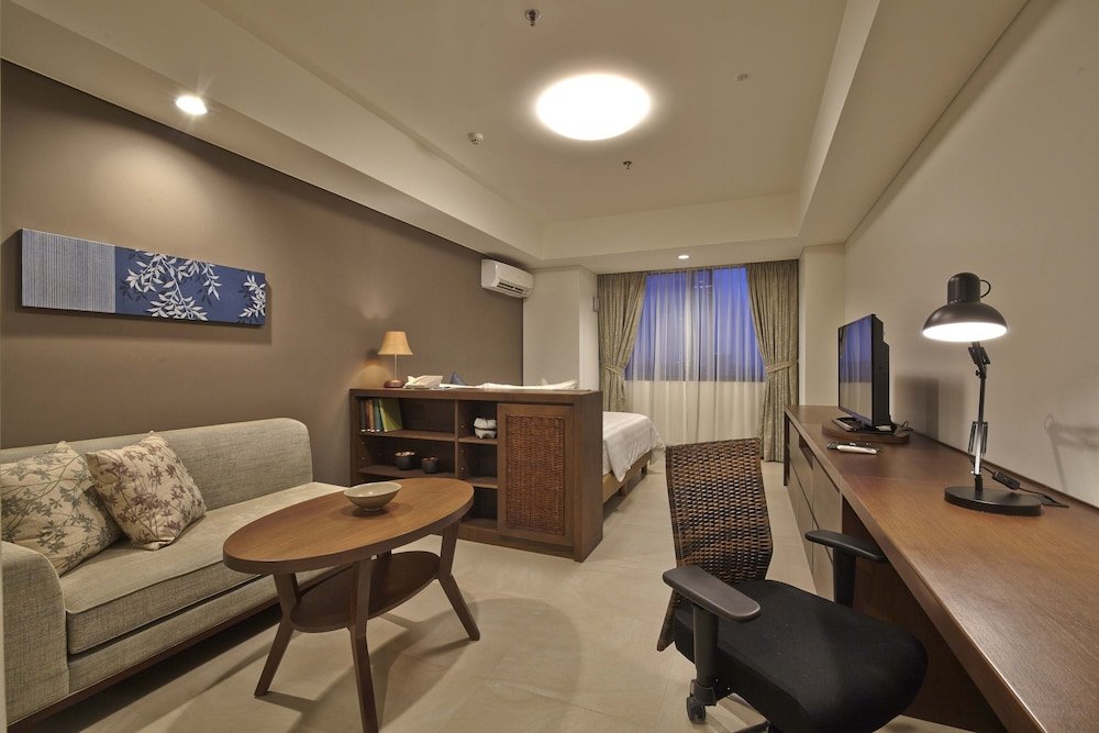 Фото Axia South Cikarang Service Apartment